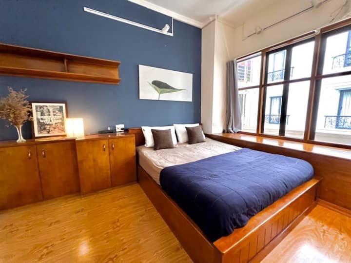 Nice Room Located Right Next To The Old Quarter Can Phong Nhieu Anh Sang Tai Ngay Gan Pho Di Bo Ho Guom Hanoi Eksteriør bilde