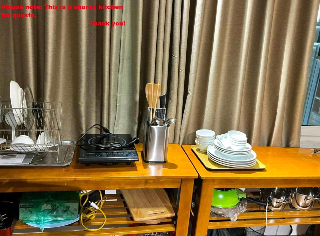 Nice Room Located Right Next To The Old Quarter Can Phong Nhieu Anh Sang Tai Ngay Gan Pho Di Bo Ho Guom Hanoi Eksteriør bilde